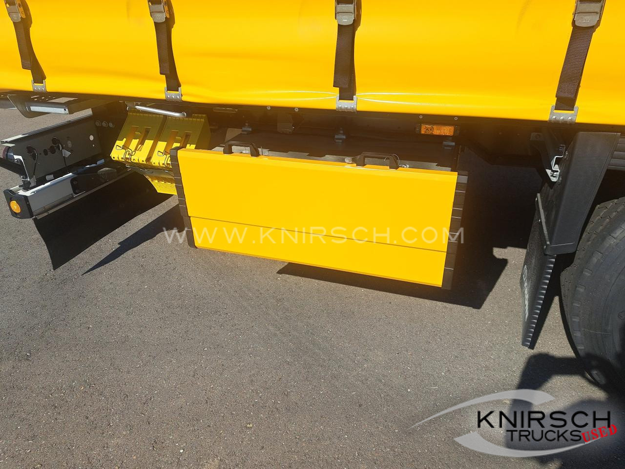 KRONE Profi Liner SDP 27, XL, Getränke, Daimler 9.5 - Тентований напівпричіп: фото 2 KRONE Profi Liner SDP 27, XL, Getränke, Daimler 9.5 - Тентований напівпричіп: фото 2