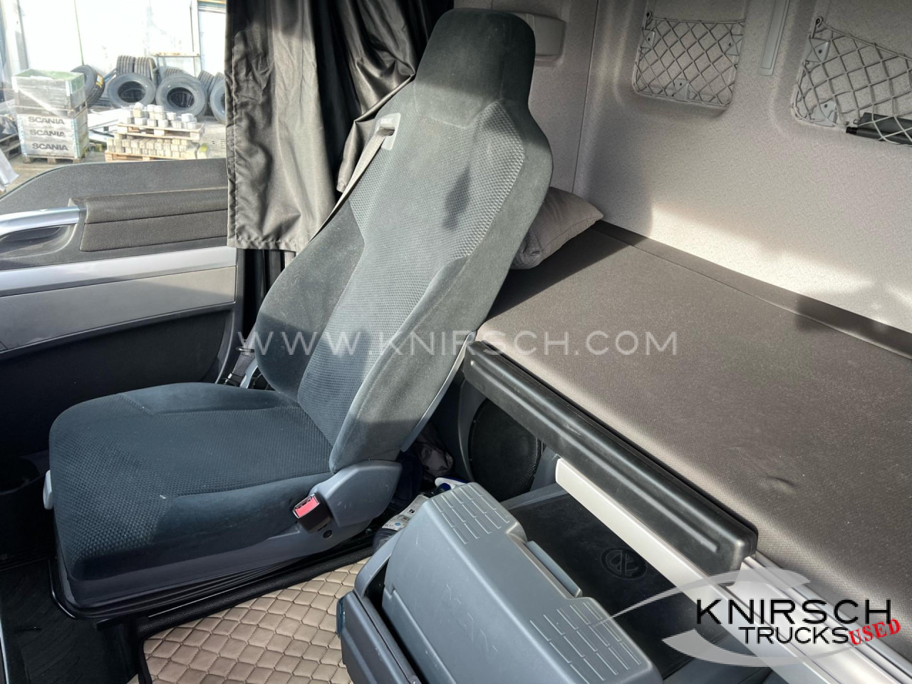 MAN TGA 26.480 Schwenkwandaufbau mit Böhm - Для перевезення напоїв вантажівка: фото 2 MAN TGA 26.480 Schwenkwandaufbau mit Böhm - Для перевезення напоїв вантажівка: фото 2