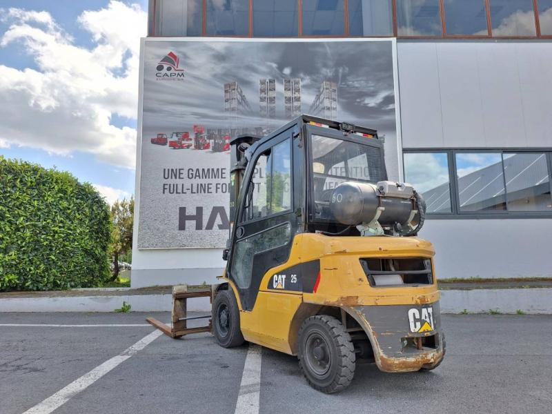 Caterpillar GP25NTD - Газовий навантажувач: фото 4 Caterpillar GP25NTD - Газовий навантажувач: фото 4
