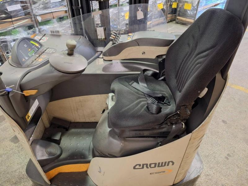 Рiч-трак Crown ESR 5260: фото 20 Рiч-трак Crown ESR 5260: фото 20