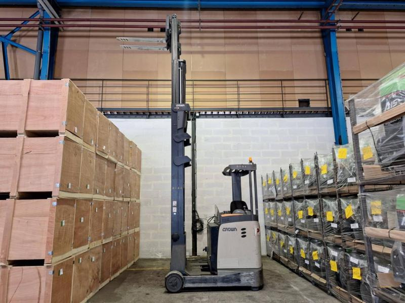 Рiч-трак Crown ESR 5260: фото 14 Рiч-трак Crown ESR 5260: фото 14