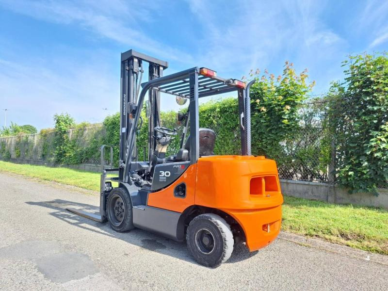 Doosan D30S 5 - Дизельний навантажувач: фото 4 Doosan D30S 5 - Дизельний навантажувач: фото 4