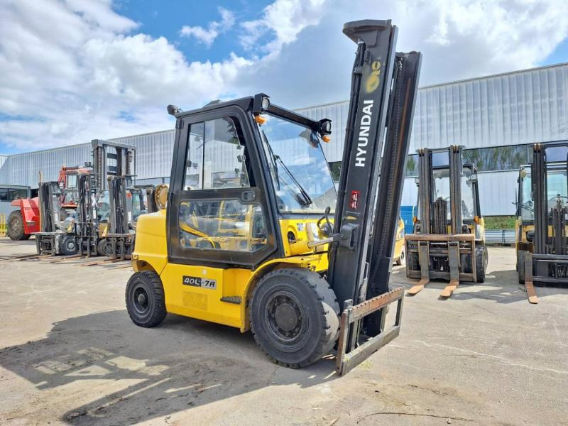 Hyundai 40L-7A - Газовий навантажувач: фото 2 Hyundai 40L-7A - Газовий навантажувач: фото 2