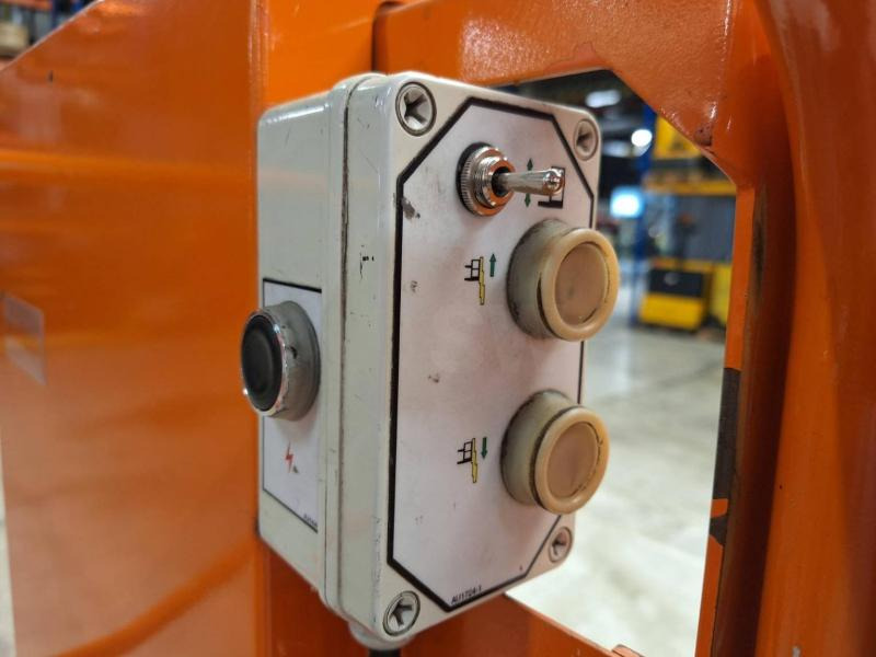 Вертикальний щогловий підйомник JLG Toucan Duo: фото 6 Вертикальний щогловий підйомник JLG Toucan Duo: фото 6