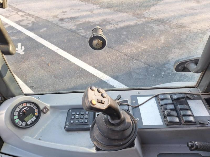 Колісний навантажувач Kramer 1150: фото 14