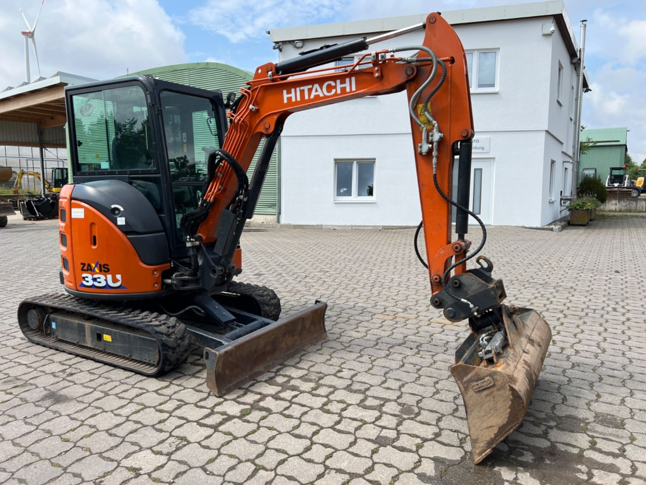 Hitachi ZX 33 U-6 CLR, Bj 22, 650 BH, Klima, MS03, GLV - Міні-екскаватор: фото 2 Hitachi ZX 33 U-6 CLR, Bj 22, 650 BH, Klima, MS03, GLV - Міні-екскаватор: фото 2