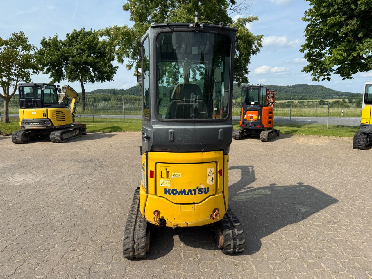 Komatsu PC 16R-3HS, Bj 17, 2210 BH, Tilt mit HS01, GL - Міні-екскаватор: фото 5 Komatsu PC 16R-3HS, Bj 17, 2210 BH, Tilt mit HS01, GL - Міні-екскаватор: фото 5