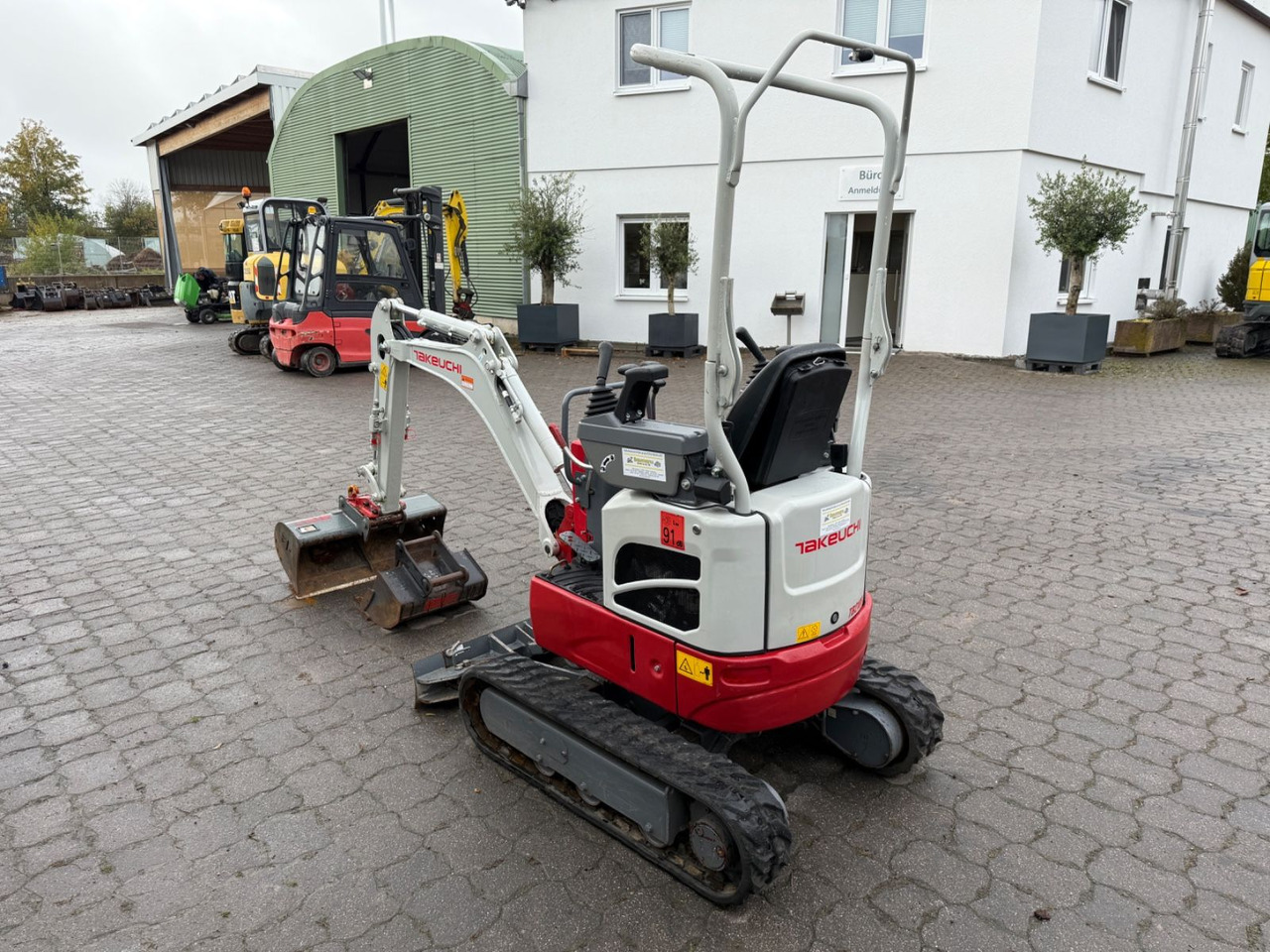 Takeuchi TB 210 R, Bj. 23, 370 BH, SW MS01, TL, GL - Міні-екскаватор: фото 2 Takeuchi TB 210 R, Bj. 23, 370 BH, SW MS01, TL, GL - Міні-екскаватор: фото 2