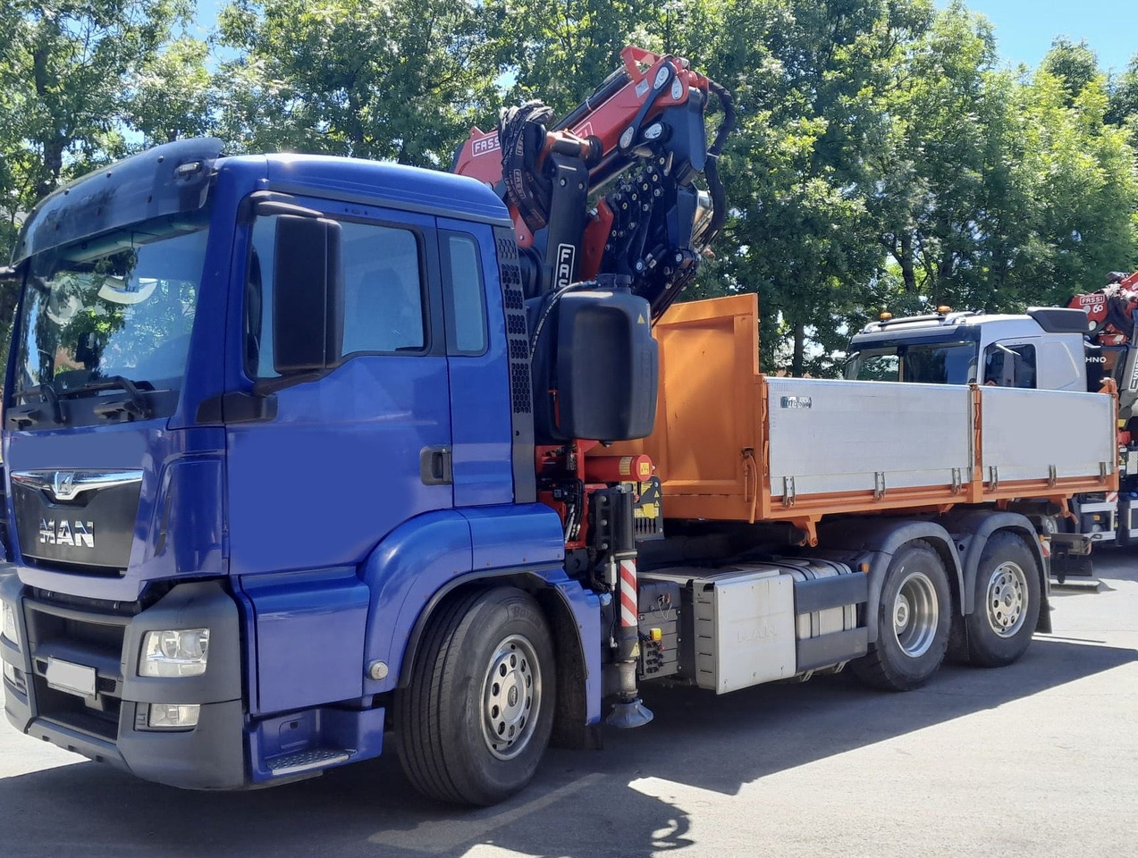 MERCEDES-BENZ Hiab Palfinger Fassi F275-5 JIB-3 - Бортова вантажівка/ Платформа: фото 4 MERCEDES-BENZ Hiab Palfinger Fassi F275-5 JIB-3 - Бортова вантажівка/ Платформа: фото 4