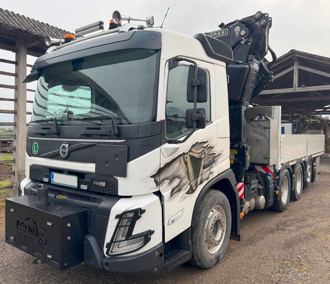 VOLVO Hiab Palfinger Fassi F710-6 JIB-4 - Вантажівка з маніпулятором: фото 1 VOLVO Hiab Palfinger Fassi F710-6 JIB-4 - Вантажівка з маніпулятором: фото 1
