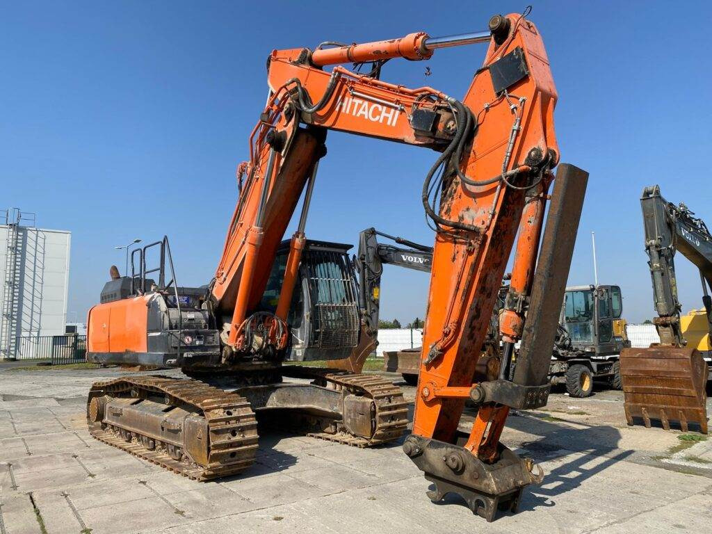 Hitachi ZX350LC-6 - Гусеничний екскаватор: фото 1 Hitachi ZX350LC-6 - Гусеничний екскаватор: фото 1