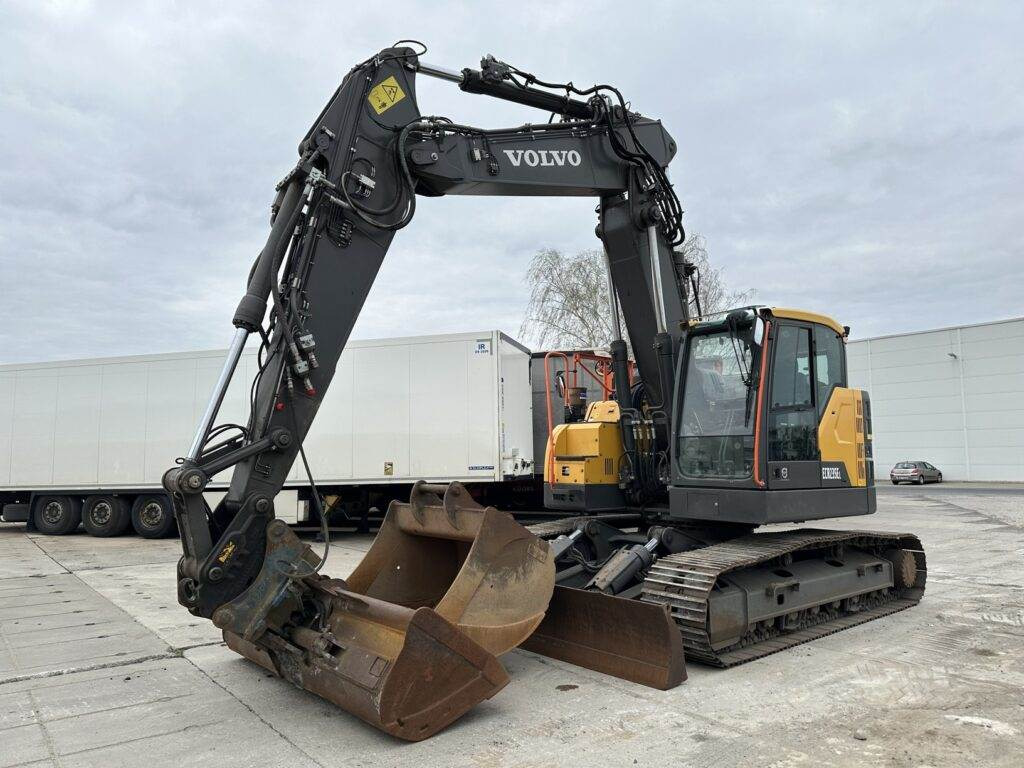 Volvo ECR235EL - Гусеничний екскаватор: фото 4 Volvo ECR235EL - Гусеничний екскаватор: фото 4