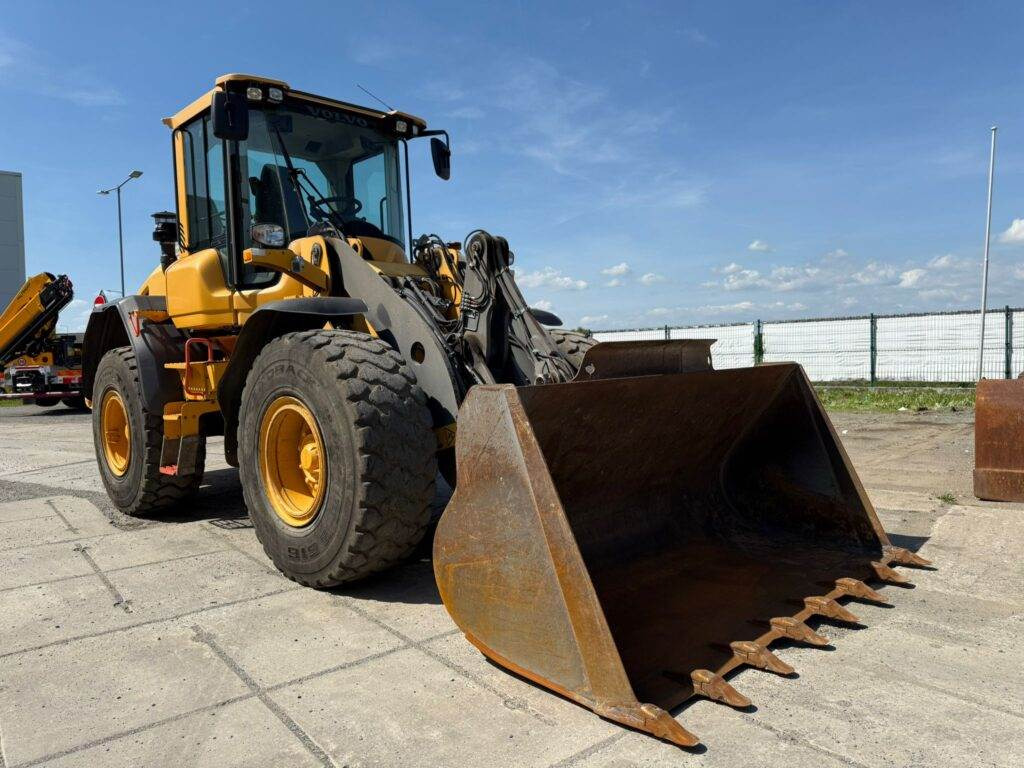 Volvo L60H - Колісний навантажувач: фото 1 Volvo L60H - Колісний навантажувач: фото 1