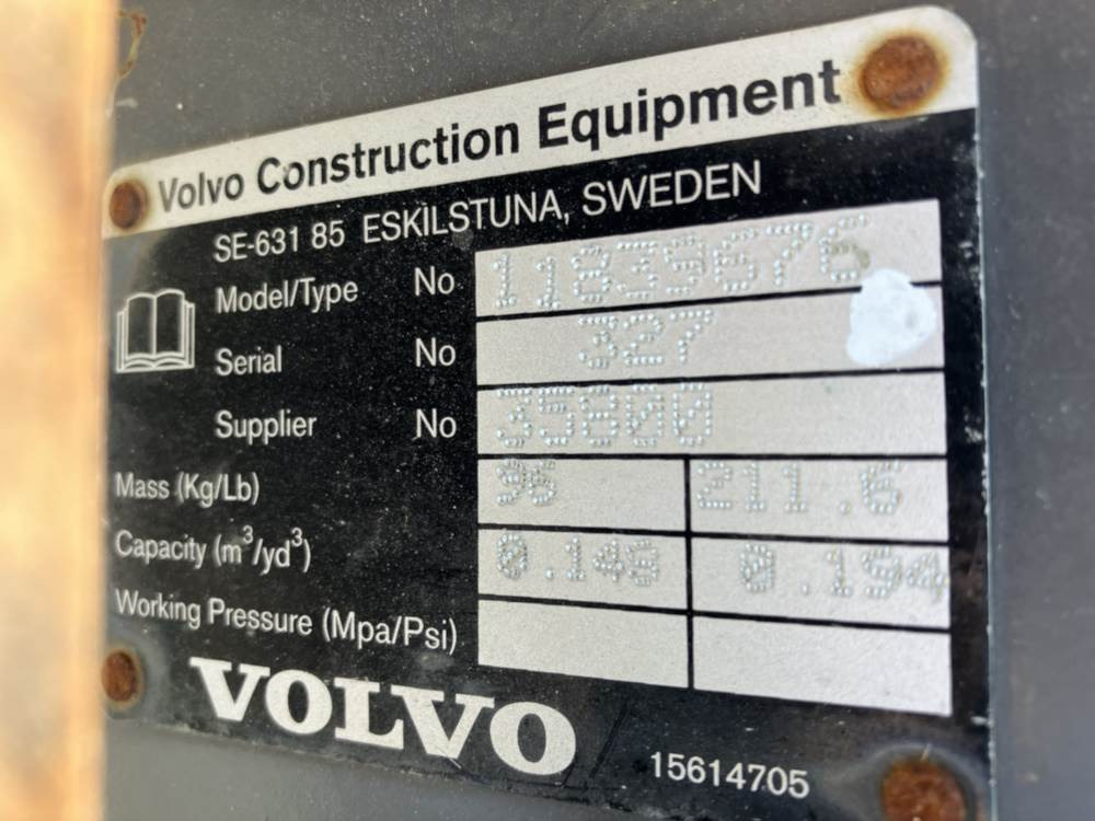 Volvo Tieflöffel mit Zähnen - Екскаватор-навантажувач: фото 5 Volvo Tieflöffel mit Zähnen - Екскаватор-навантажувач: фото 5