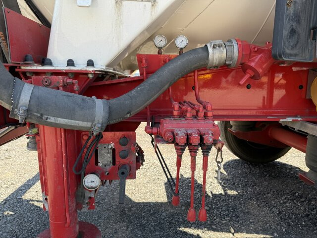 Feldbinder KIP 60.3 Silo 60.000 L 3 Achse ADR - Напівпричіп цистерна для сипучих вантажів: фото 2 Feldbinder KIP 60.3 Silo 60.000 L 3 Achse ADR - Напівпричіп цистерна для сипучих вантажів: фото 2