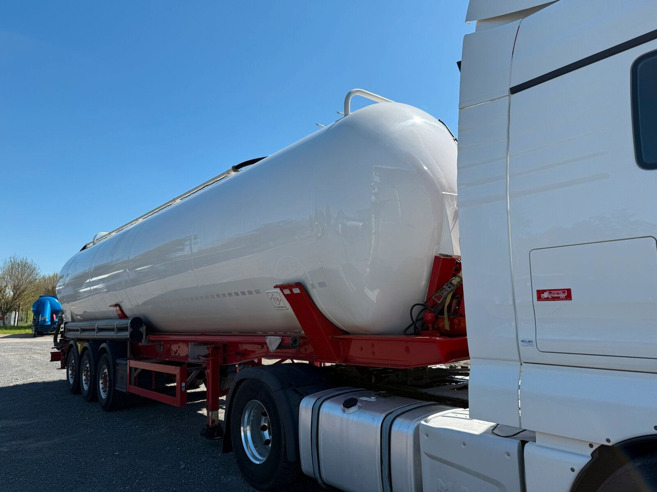 Feldbinder KIP 60.3 Silo 60.000 L 3 Achse ADR - Напівпричіп цистерна для сипучих вантажів: фото 1 Feldbinder KIP 60.3 Silo 60.000 L 3 Achse ADR - Напівпричіп цистерна для сипучих вантажів: фото 1