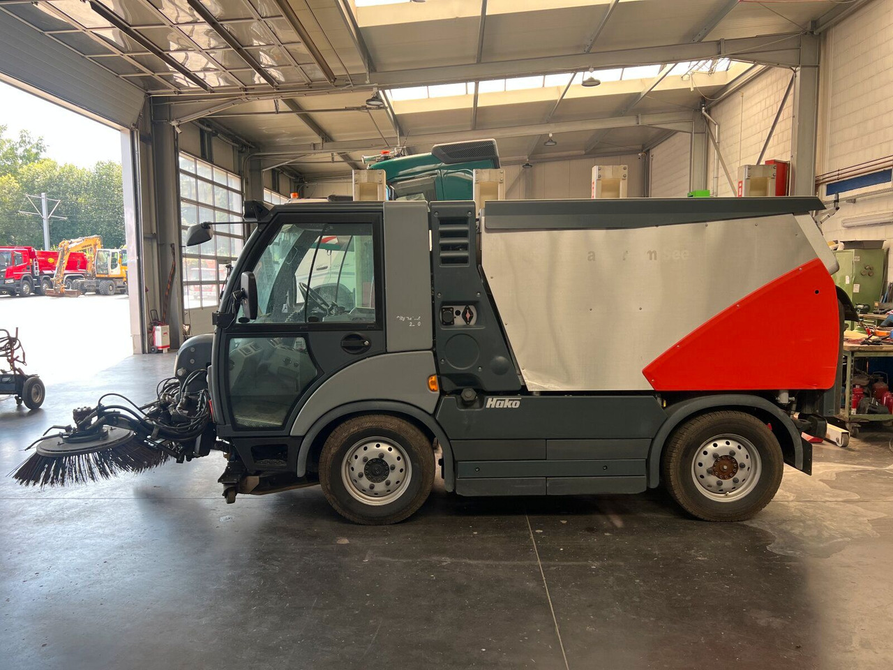 Hako Citymaster CM 2200 Kehrmaschine 2 m³ - Підмітально-прибиральна машина: фото 4 Hako Citymaster CM 2200 Kehrmaschine 2 m³ - Підмітально-прибиральна машина: фото 4