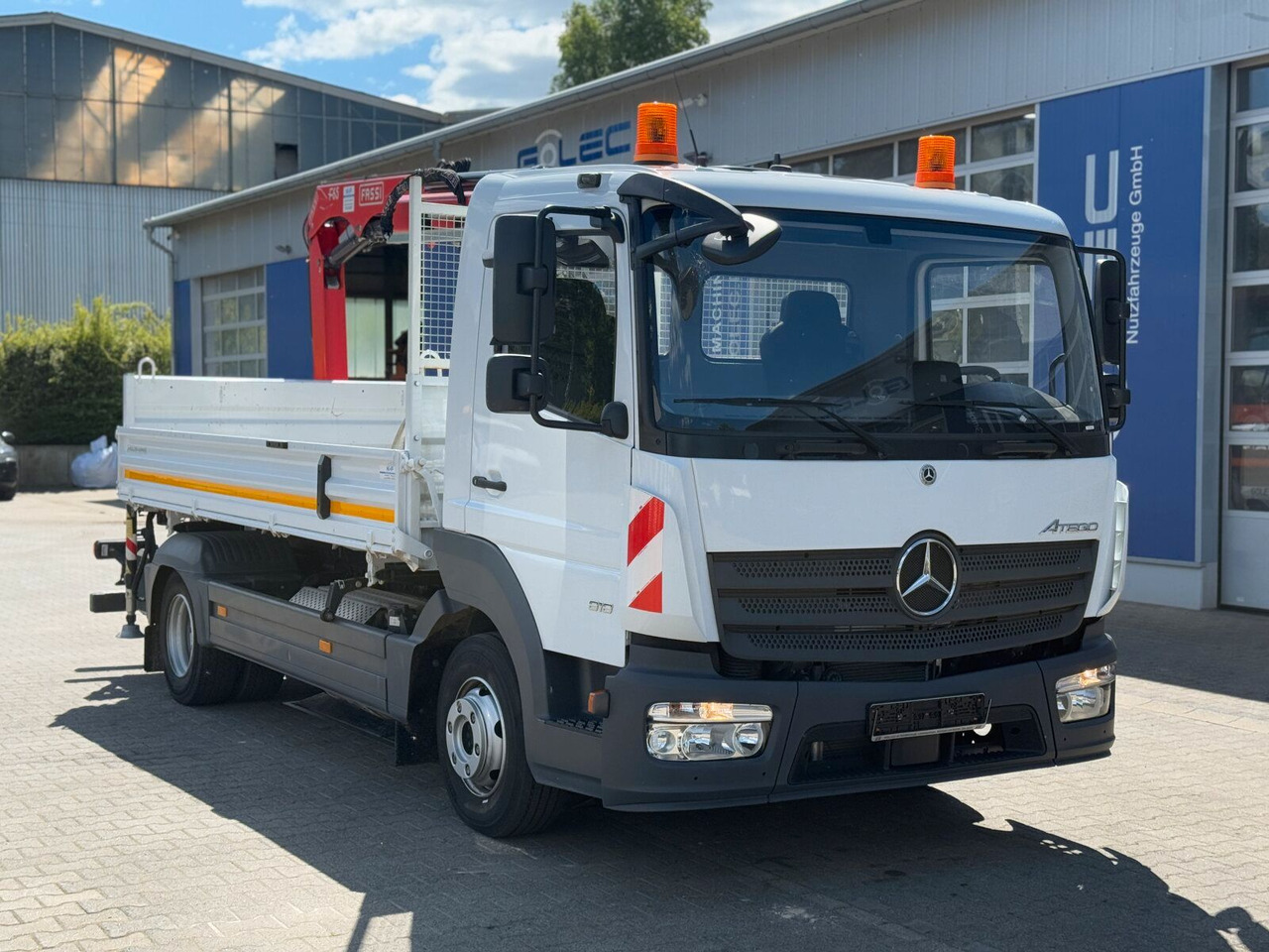 Mercedes-Benz ATEGO 818 4x2 Euro 6 Kipper Kran FASSI F65B.0.22 - Інша техніка: фото 1 Mercedes-Benz ATEGO 818 4x2 Euro 6 Kipper Kran FASSI F65B.0.22 - Інша техніка: фото 1