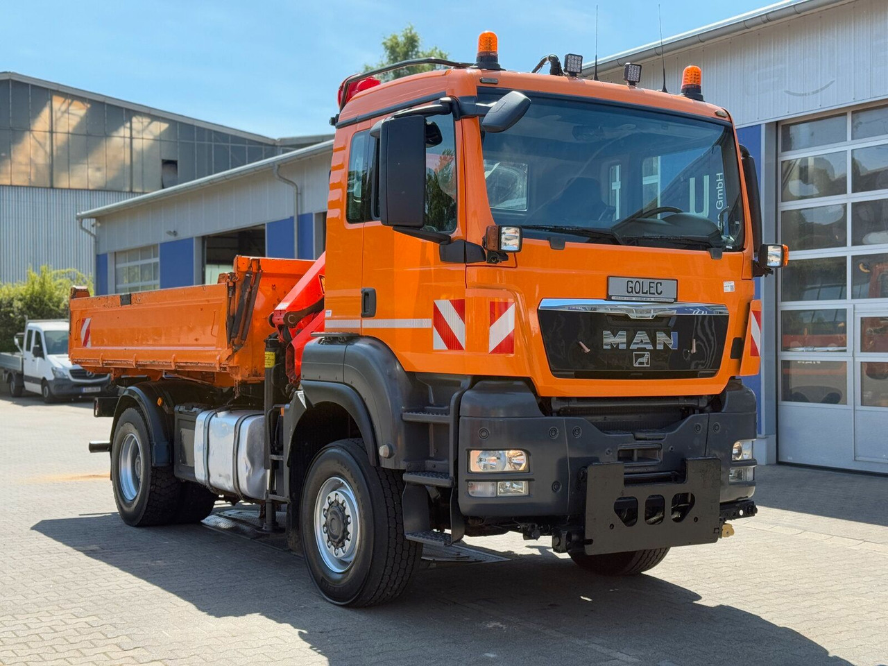 MAN TGA 18.360 4x4 Kipper Kran PALFINGER Winterd. - Вантажівка з маніпулятором: фото 1 MAN TGA 18.360 4x4 Kipper Kran PALFINGER Winterd. - Вантажівка з маніпулятором: фото 1