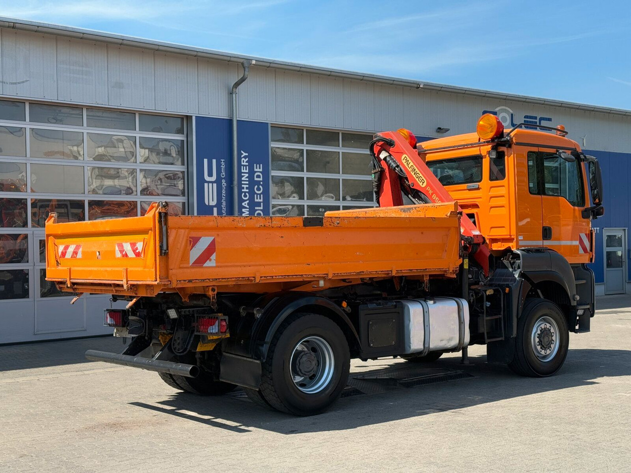 MAN TGA 18.360 4x4 Kipper Kran PALFINGER Winterd. - Самоскид вантажівка, Вантажівка з маніпулятором: фото 3 MAN TGA 18.360 4x4 Kipper Kran PALFINGER Winterd. - Самоскид вантажівка, Вантажівка з маніпулятором: фото 3