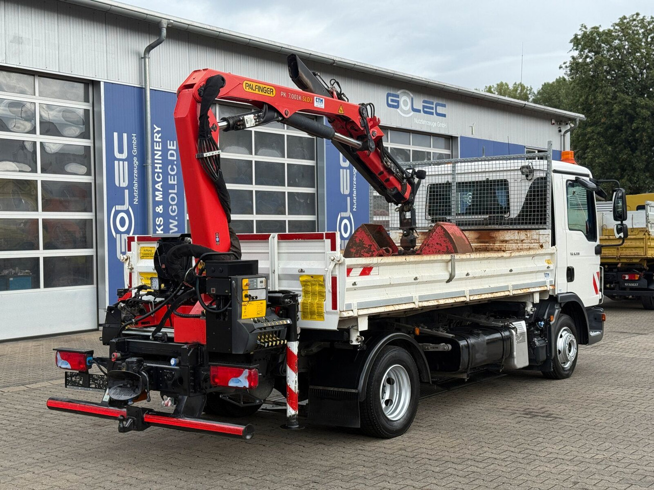 MAN TGL 8.220 4x2 Kipper Kran Palfinger 7.001-K A - Вантажівка з маніпулятором, Самоскид вантажівка: фото 3 MAN TGL 8.220 4x2 Kipper Kran Palfinger 7.001-K A - Вантажівка з маніпулятором, Самоскид вантажівка: фото 3