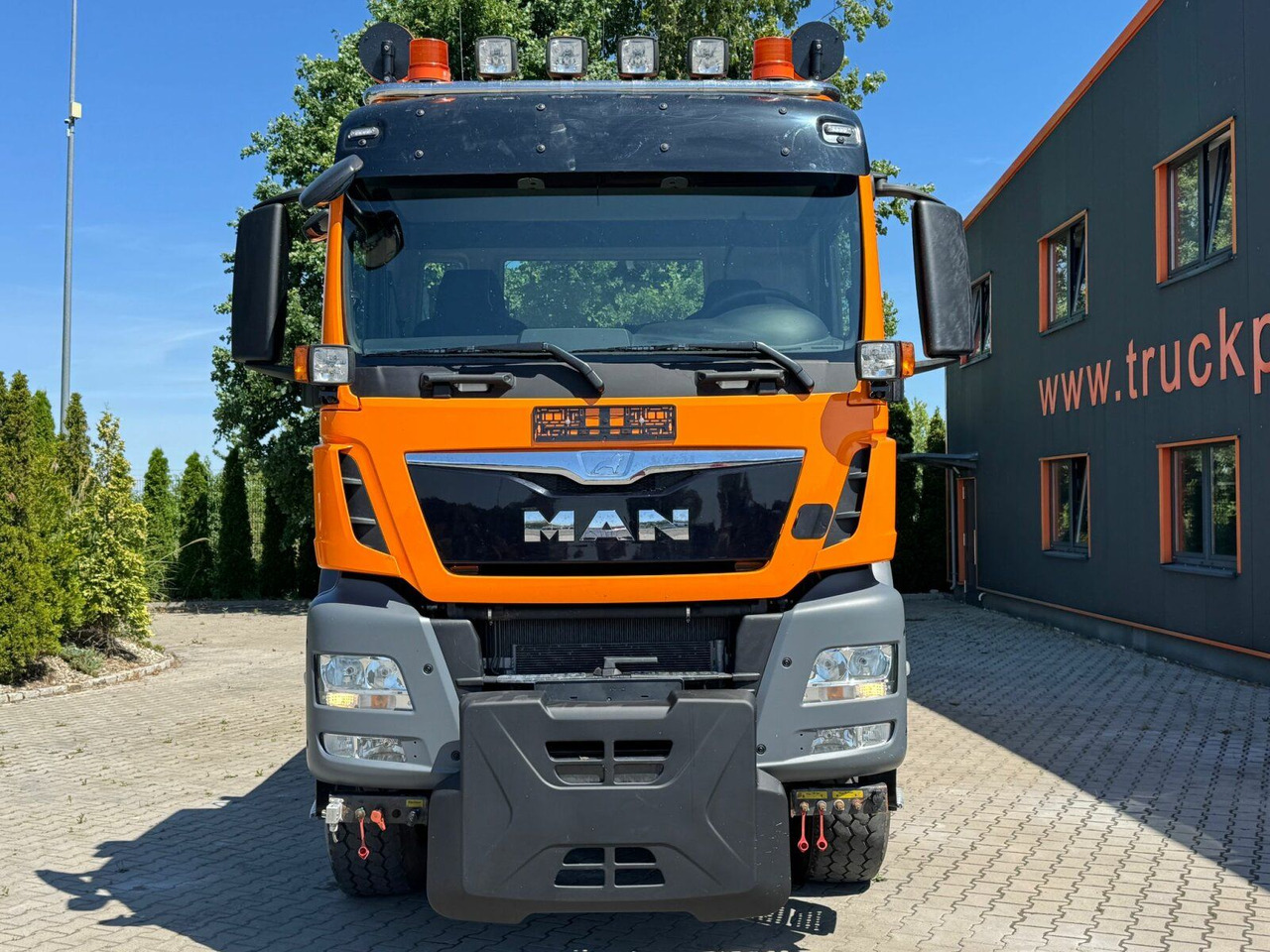 MAN TGS 18.320 4x4 BL Euro 6 Kipper + Winterdienst - Самоскид вантажівка: фото 3 MAN TGS 18.320 4x4 BL Euro 6 Kipper + Winterdienst - Самоскид вантажівка: фото 3
