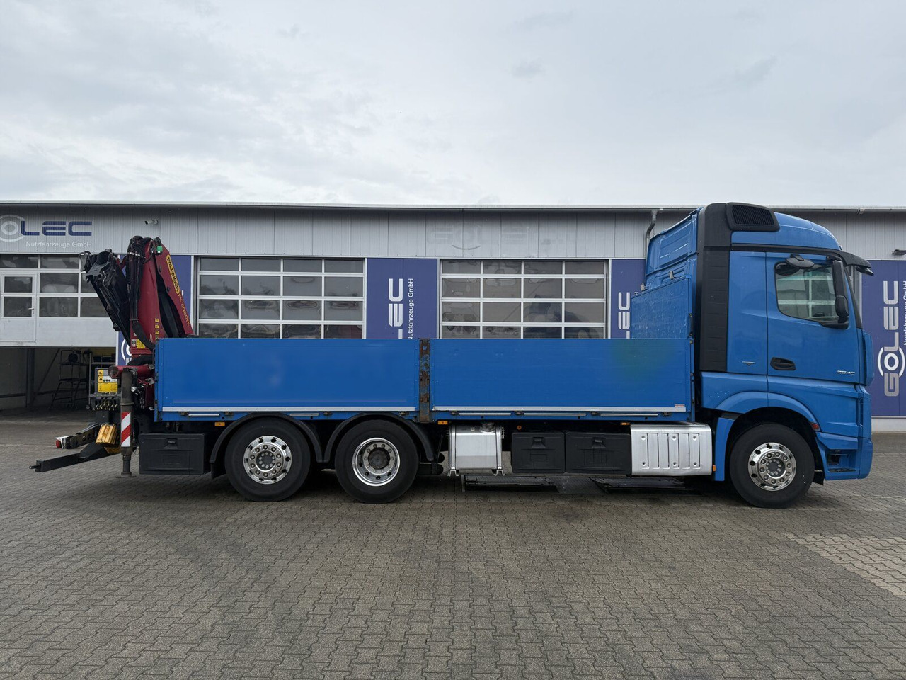 Mercedes-Benz ACTROS 2545 6x2 Pritsche Kran Palfinger PK20001K - Вантажівка з маніпулятором: фото 2 Mercedes-Benz ACTROS 2545 6x2 Pritsche Kran Palfinger PK20001K - Вантажівка з маніпулятором: фото 2