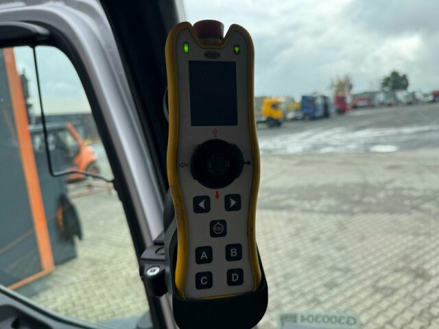 Mercedes-Benz ACTROS 2546 6x2 Abrollkip Kran Palfinger Q150Z95 - Гаковий мультиліфт вантажівка, Вантажівка з маніпулятором: фото 4 Mercedes-Benz ACTROS 2546 6x2 Abrollkip Kran Palfinger Q150Z95 - Гаковий мультиліфт вантажівка, Вантажівка з маніпулятором: фото 4