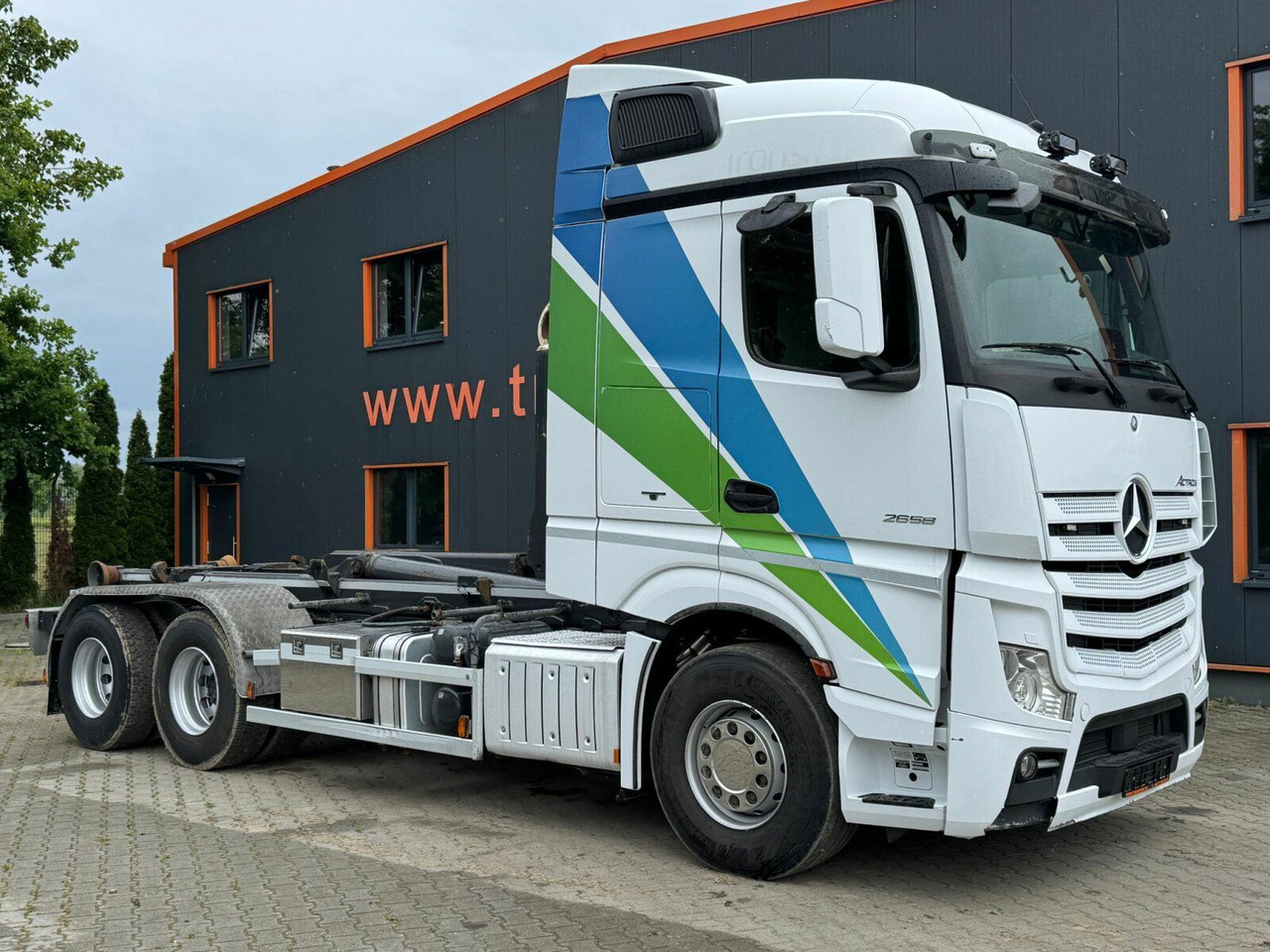 Mercedes-Benz ACTROS 2658 6x2 Abrollkipper MEILLER RK 26.67K - Гаковий мультиліфт вантажівка: фото 1 Mercedes-Benz ACTROS 2658 6x2 Abrollkipper MEILLER RK 26.67K - Гаковий мультиліфт вантажівка: фото 1