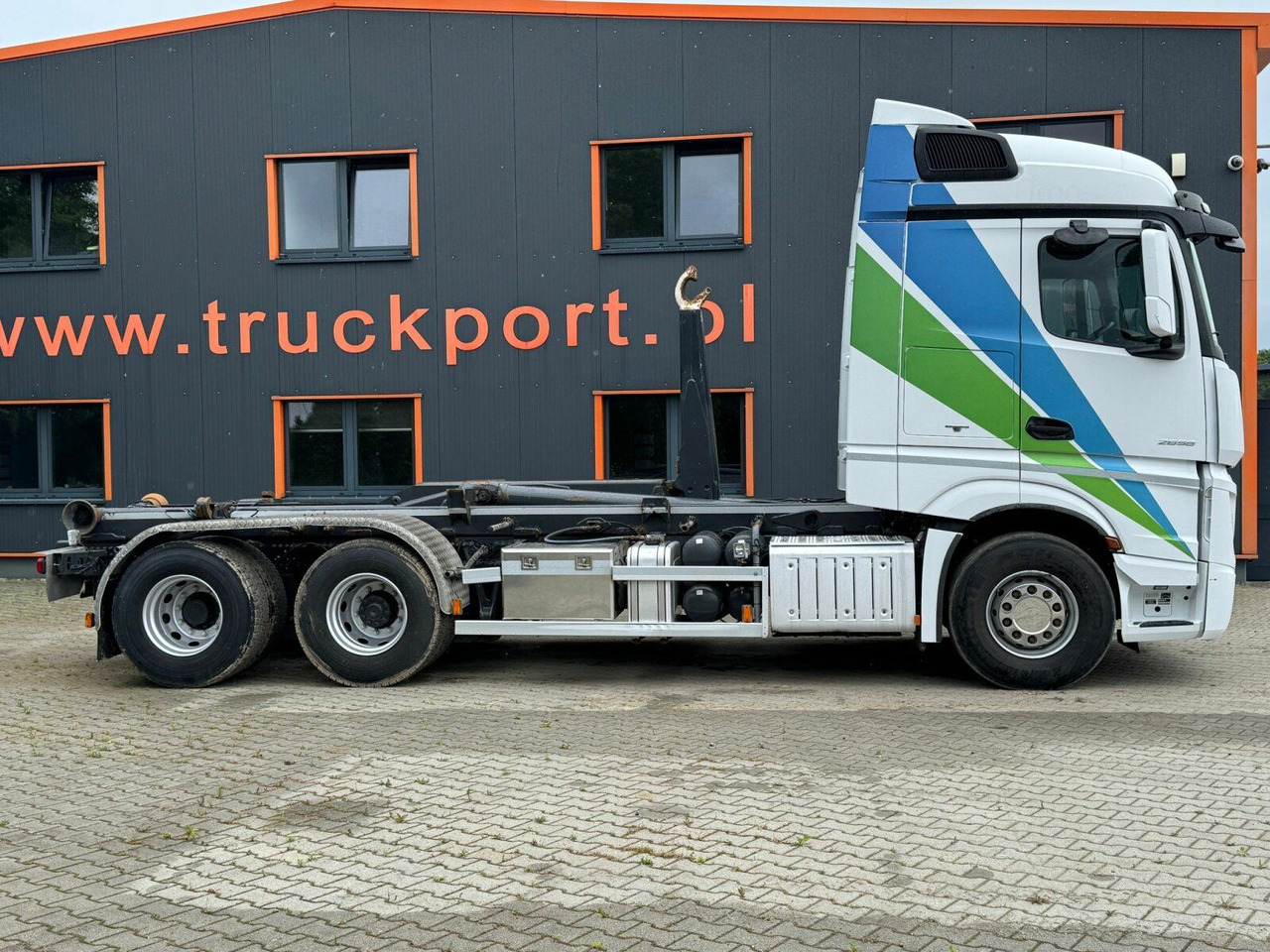 Mercedes-Benz ACTROS 2658 6x2 Abrollkipper MEILLER RK 26.67K - Гаковий мультиліфт вантажівка: фото 4 Mercedes-Benz ACTROS 2658 6x2 Abrollkipper MEILLER RK 26.67K - Гаковий мультиліфт вантажівка: фото 4