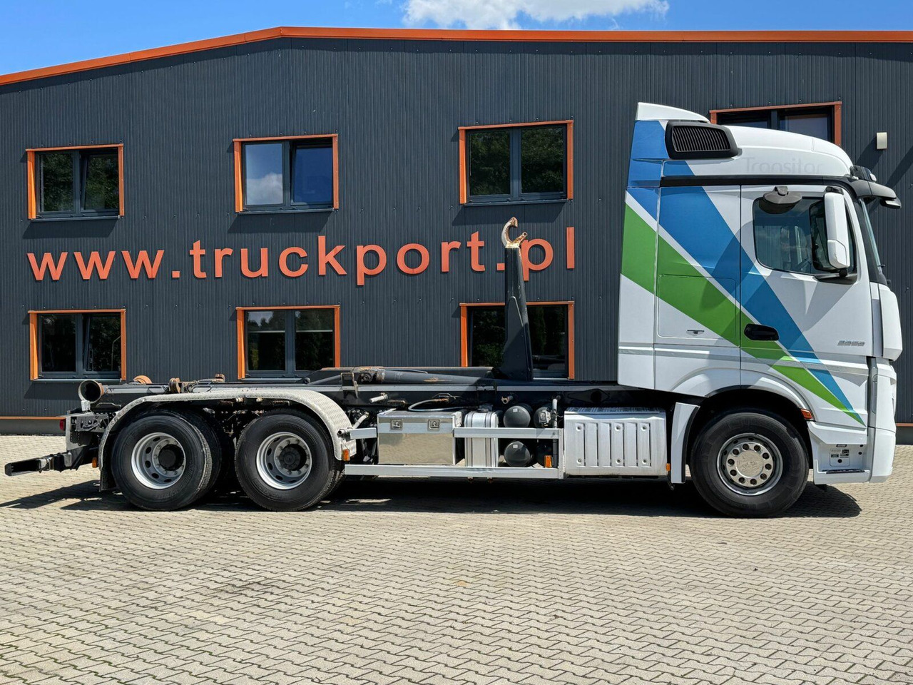 Mercedes-Benz ACTROS 2658 6x2 Abrollkipper MEILLER RK 26.67K - Гаковий мультиліфт вантажівка: фото 4 Mercedes-Benz ACTROS 2658 6x2 Abrollkipper MEILLER RK 26.67K - Гаковий мультиліфт вантажівка: фото 4