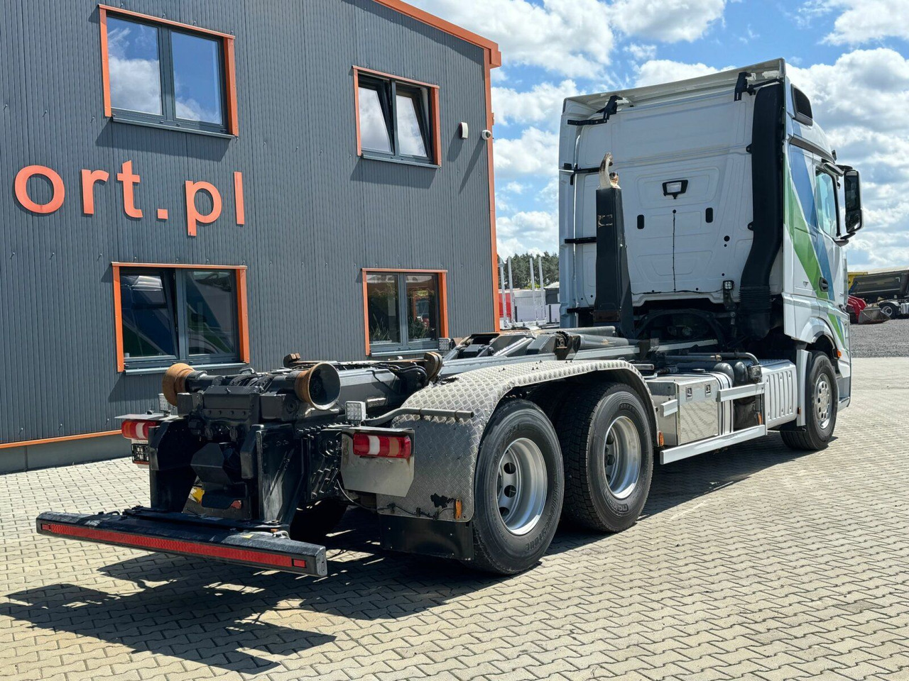 Mercedes-Benz ACTROS 2658 6x2 Abrollkipper MEILLER RK 26.67K - Гаковий мультиліфт вантажівка: фото 5 Mercedes-Benz ACTROS 2658 6x2 Abrollkipper MEILLER RK 26.67K - Гаковий мультиліфт вантажівка: фото 5