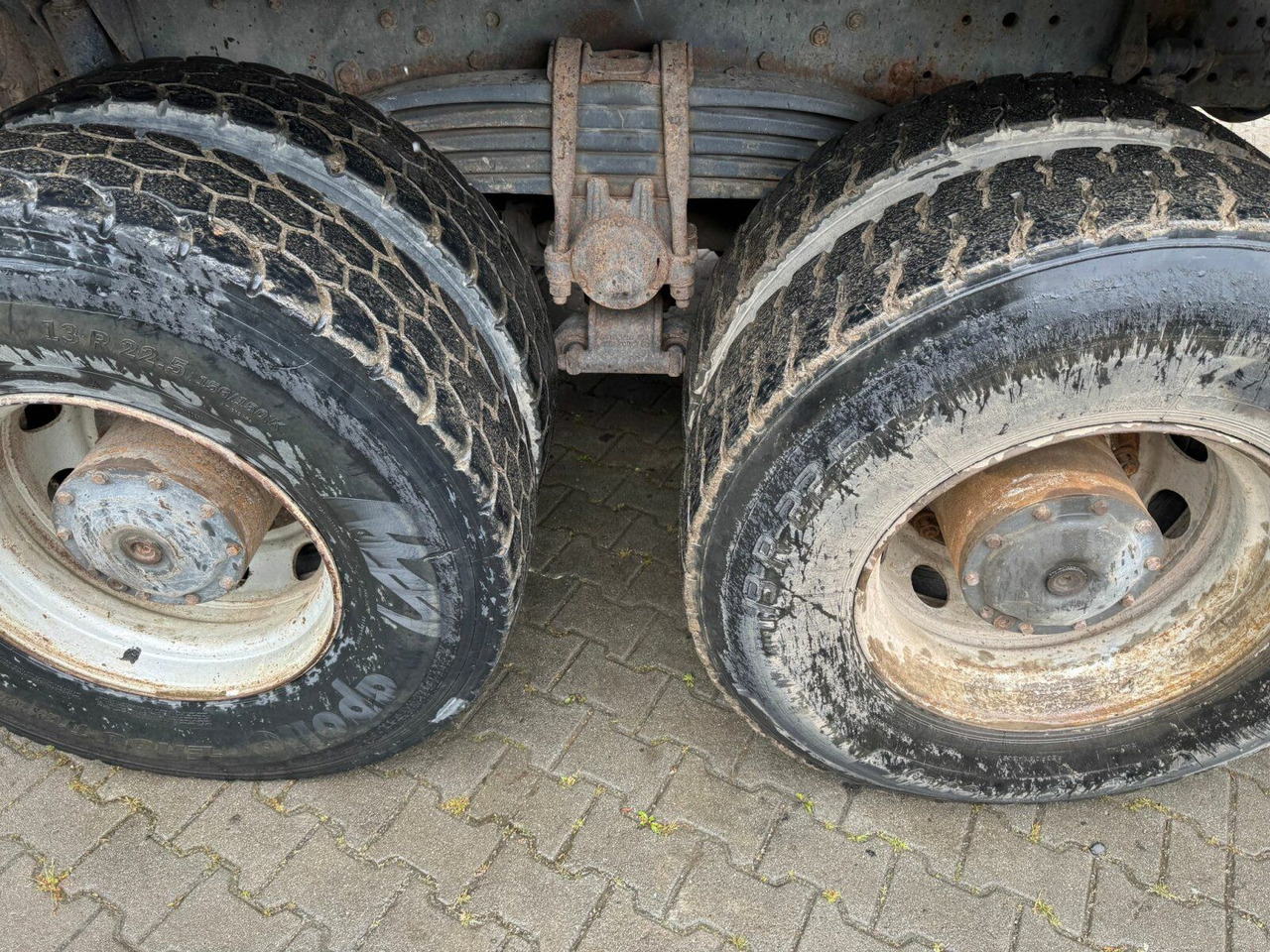 Самоскид вантажівка Mercedes-Benz ACTROS 4141 EURO4 8x6 Muldenkipper: фото 21