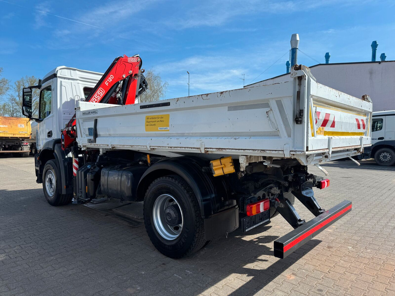 Mercedes-Benz AROCS 1832 4x2 Euro 6 Kipper Kran FASSI F120FB - Самоскид вантажівка, Вантажівка з маніпулятором: фото 5 Mercedes-Benz AROCS 1832 4x2 Euro 6 Kipper Kran FASSI F120FB - Самоскид вантажівка, Вантажівка з маніпулятором: фото 5
