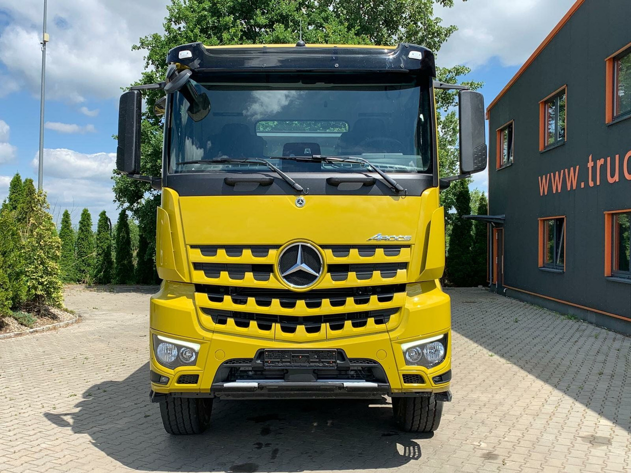 Mercedes-Benz AROCS 3248 8x4 Euro 6 Meiller Kipper Bordmatik - Самоскид вантажівка: фото 2 Mercedes-Benz AROCS 3248 8x4 Euro 6 Meiller Kipper Bordmatik - Самоскид вантажівка: фото 2