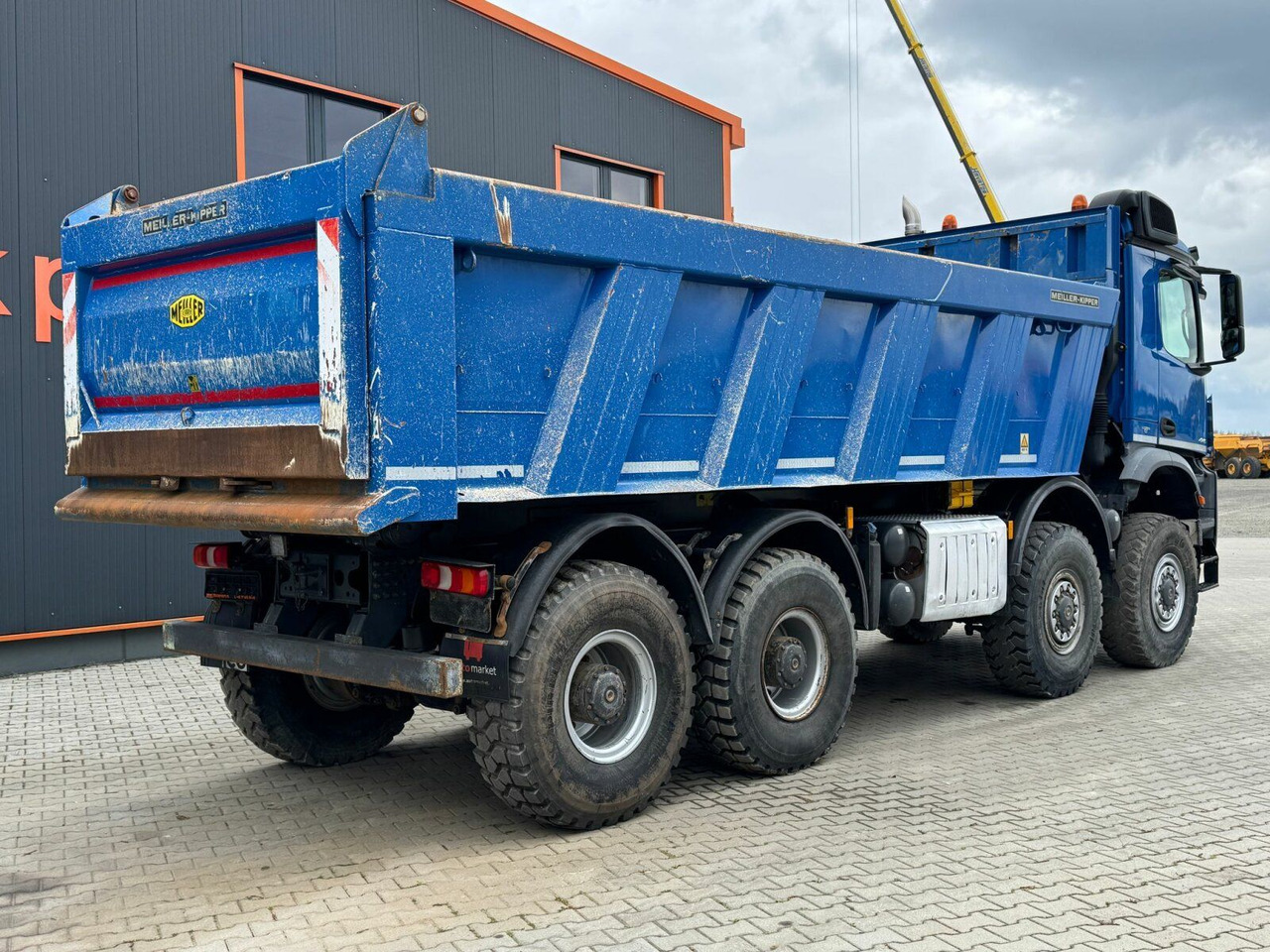 Mercedes-Benz AROCS 4145 8x8 EURO6 Muldenkipper TOP! - Самоскид вантажівка: фото 5 Mercedes-Benz AROCS 4145 8x8 EURO6 Muldenkipper TOP! - Самоскид вантажівка: фото 5