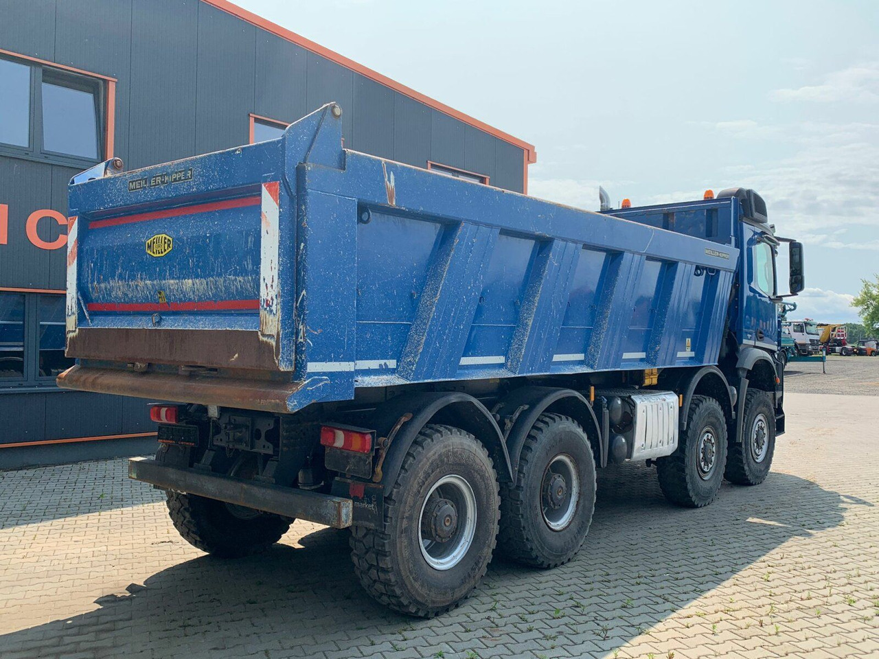 Mercedes-Benz AROCS 4145 8x8 EURO6 Muldenkipper TOP! - Самоскид вантажівка: фото 5 Mercedes-Benz AROCS 4145 8x8 EURO6 Muldenkipper TOP! - Самоскид вантажівка: фото 5