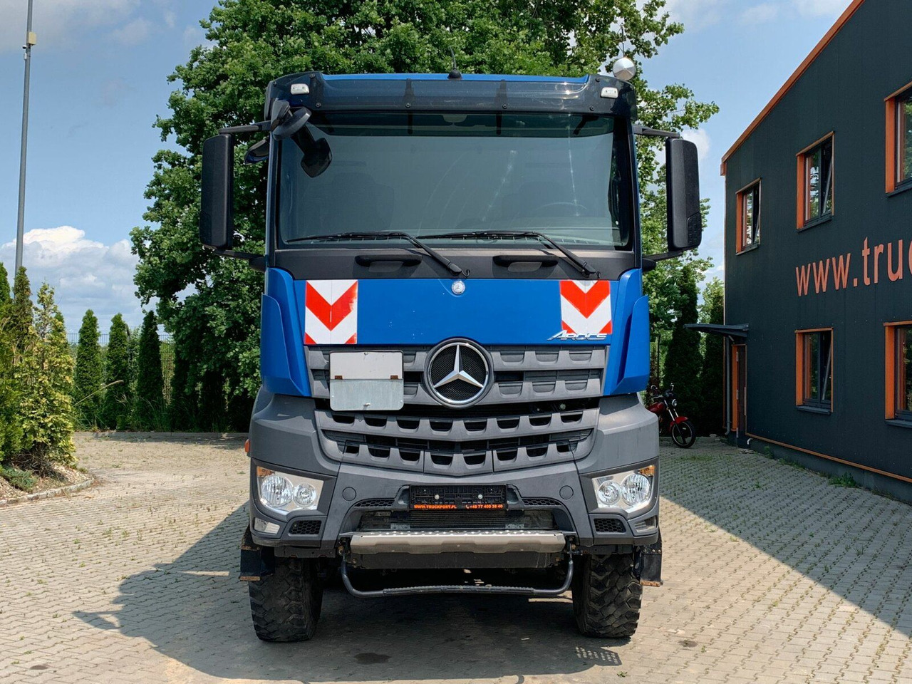 Самоскид вантажівка Mercedes-Benz AROCS 4145 8x8 EURO6 Muldenkipper TOP!: фото 11