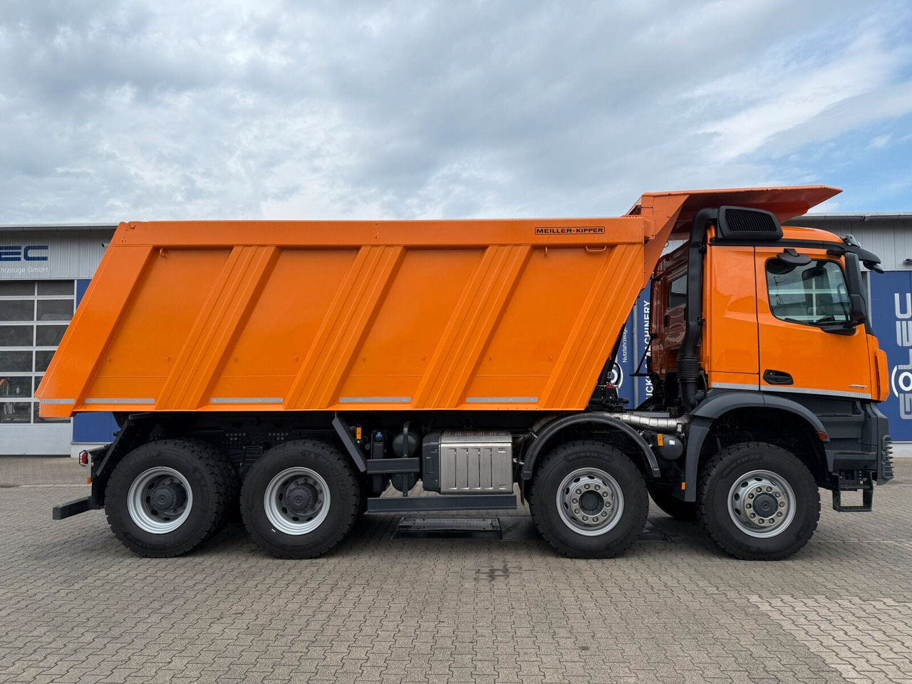 Mercedes-Benz AROCS 4851 8x6 Euro 6 Gesteinkipper MEILLER 25m³ - Самоскид вантажівка: фото 2 Mercedes-Benz AROCS 4851 8x6 Euro 6 Gesteinkipper MEILLER 25m³ - Самоскид вантажівка: фото 2