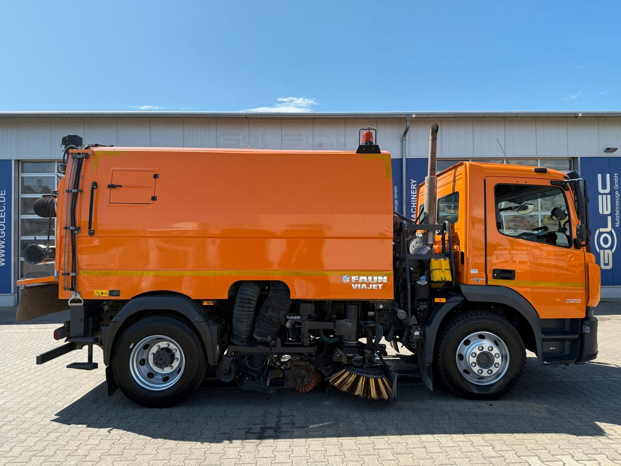 Mercedes-Benz ATEGO 1323 4x2 Kehrmaschine FAUN Viajet 6R/H - Підмітально-прибиральна машина: фото 3 Mercedes-Benz ATEGO 1323 4x2 Kehrmaschine FAUN Viajet 6R/H - Підмітально-прибиральна машина: фото 3