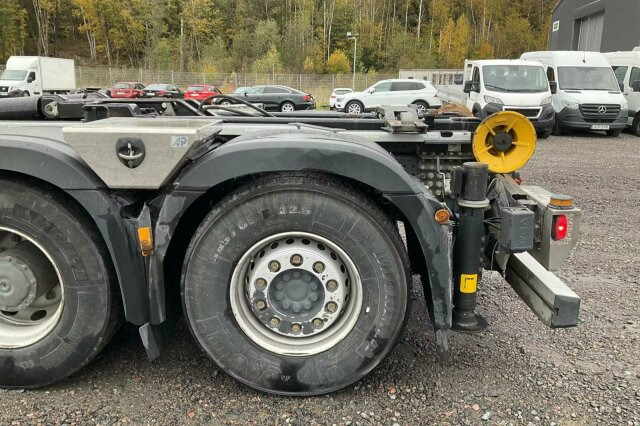 Mercedes-Benz Arocs 3253 8x4 Abrollkipper Kran Palfinger 37002 - Гаковий мультиліфт вантажівка, Вантажівка з маніпулятором: фото 5 Mercedes-Benz Arocs 3253 8x4 Abrollkipper Kran Palfinger 37002 - Гаковий мультиліфт вантажівка, Вантажівка з маніпулятором: фото 5