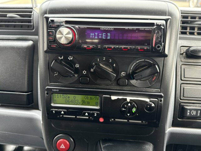 Mitsubishi Canter FUSO Kehrmaschine BROCK SL140 4 m³ - Підмітально-прибиральна машина: фото 4 Mitsubishi Canter FUSO Kehrmaschine BROCK SL140 4 m³ - Підмітально-прибиральна машина: фото 4