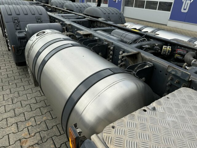 Scania G 410 B8x2*6 NB LNG Fahrgestell Nebenantrieb - Вантажівка шасі, Вантажівка з маніпулятором: фото 3 Scania G 410 B8x2*6 NB LNG Fahrgestell Nebenantrieb - Вантажівка шасі, Вантажівка з маніпулятором: фото 3
