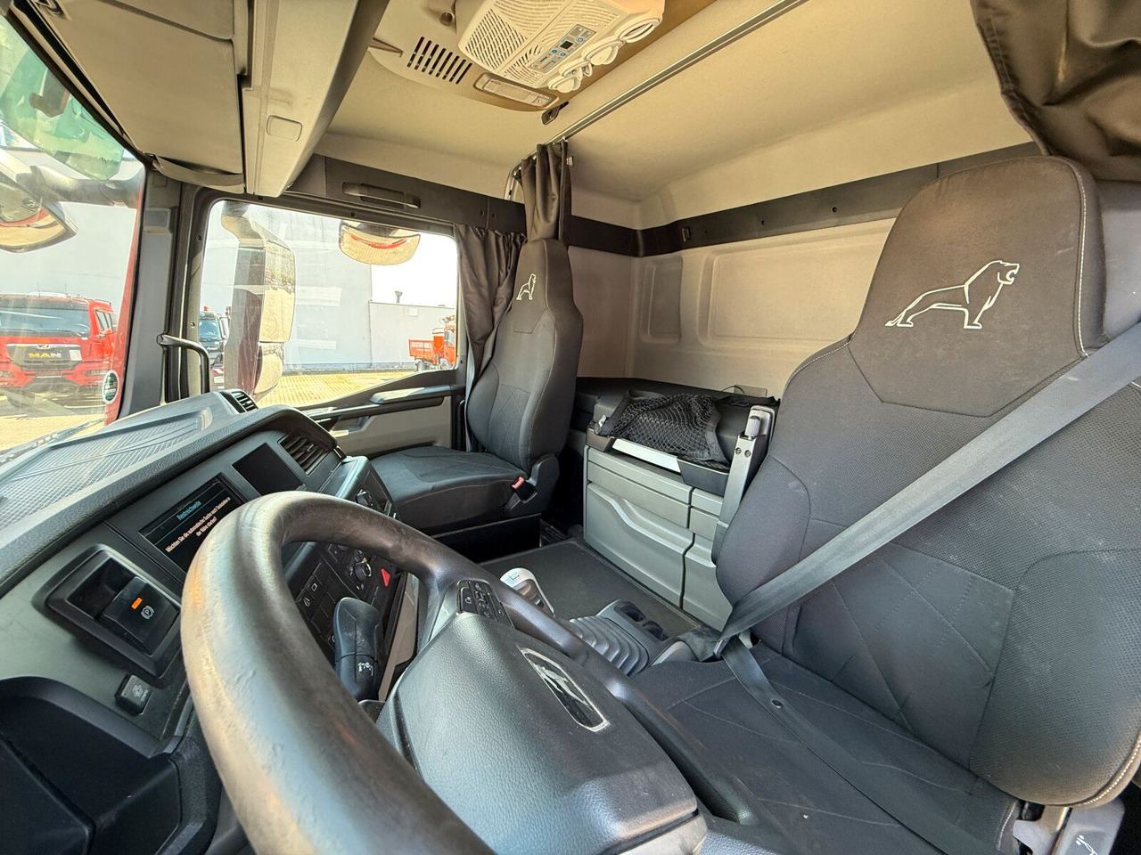 Тягач MAN TGS 18.510 4x4 SZM - Kipphyd. Blatt Luft Pritard: фото 8