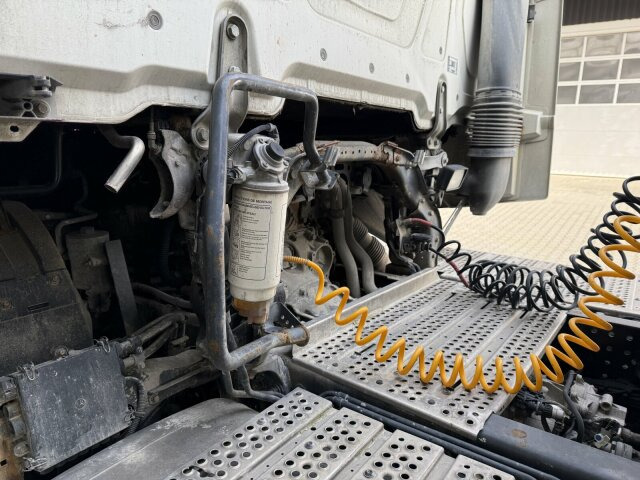Mercedes-Benz Actros 1845 SZM 4x2 Retarder Kipph. - Тягач: фото 5 Mercedes-Benz Actros 1845 SZM 4x2 Retarder Kipph. - Тягач: фото 5
