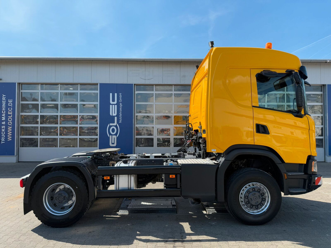 Scania G450 XT 4x4 Euro 6 SZM Kipphydraulik Blatt/ Luft - Тягач: фото 2 Scania G450 XT 4x4 Euro 6 SZM Kipphydraulik Blatt/ Luft - Тягач: фото 2