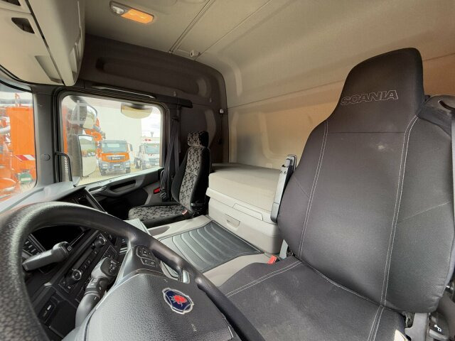 Тягач Scania G450 XT 4x4 Euro 6 SZM Kipphydraulik Blatt/ Luft: фото 14