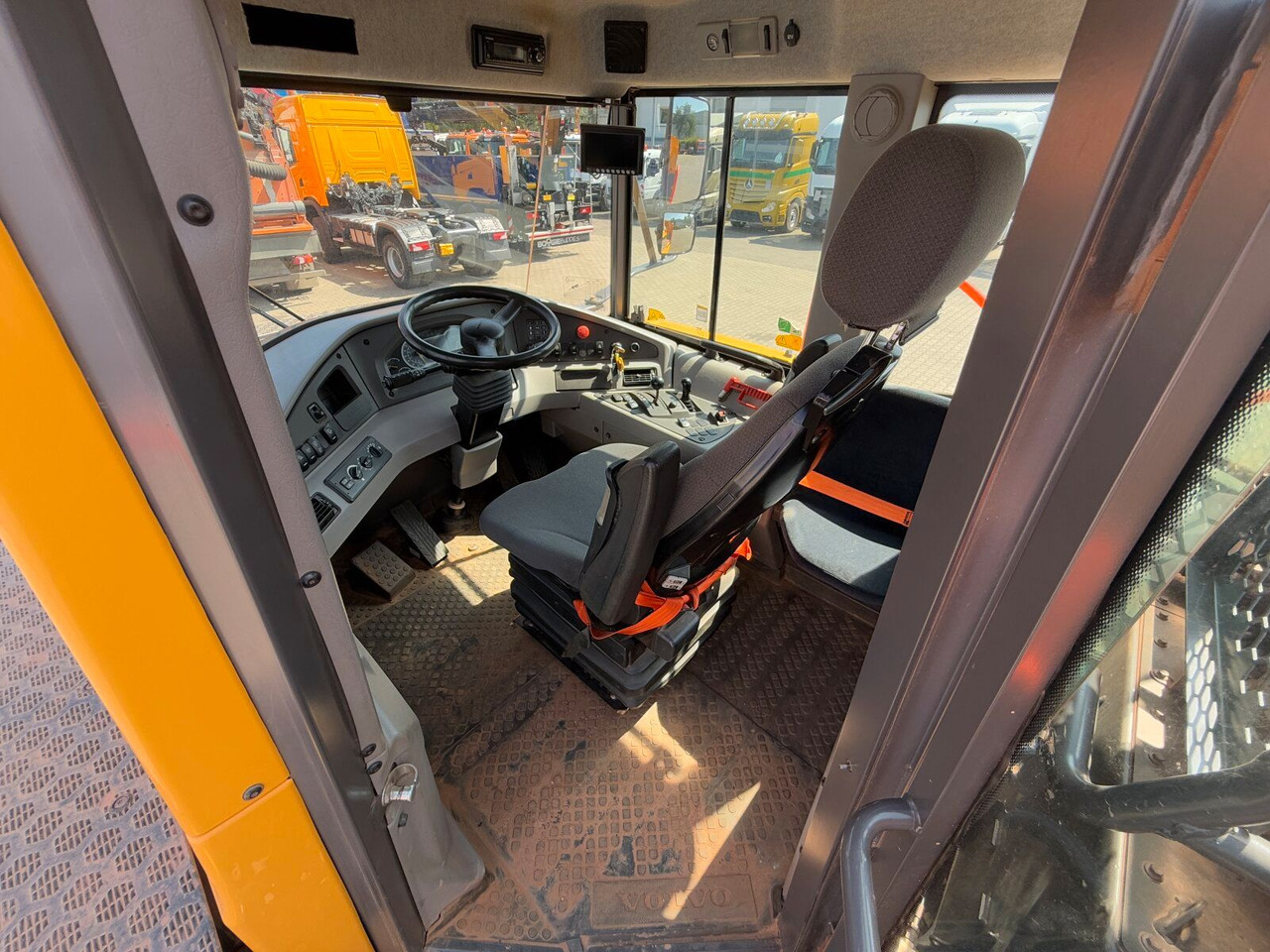 Шарнірний самоскид Volvo A25G Dumper 10.066 h Baujahr 2021: фото 13