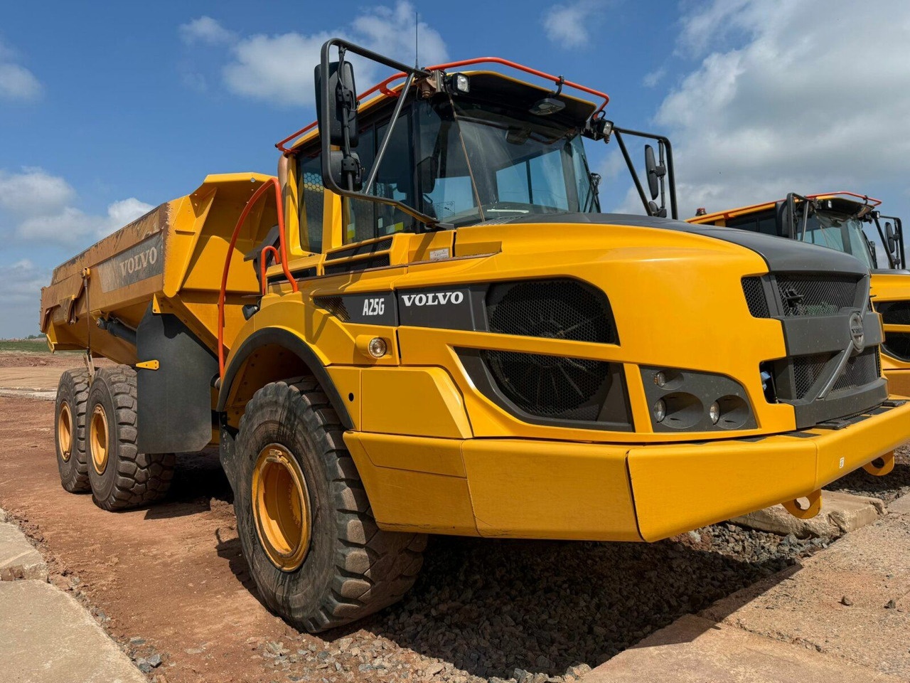 Volvo A25G Dumper 22,7 Ton TOP gepflegt - Скіповий навантажувач вантажівка: фото 1 Volvo A25G Dumper 22,7 Ton TOP gepflegt - Скіповий навантажувач вантажівка: фото 1