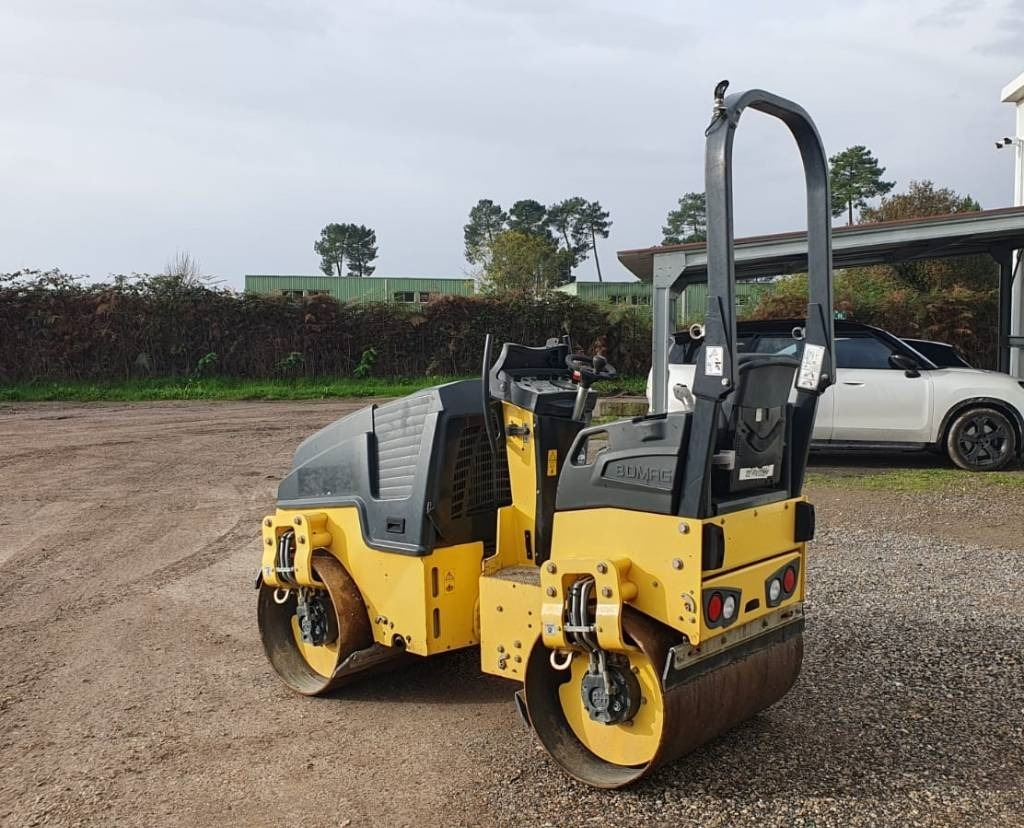 Bomag BW 100 AD M-5 - Дорожній каток: фото 3 Bomag BW 100 AD M-5 - Дорожній каток: фото 3